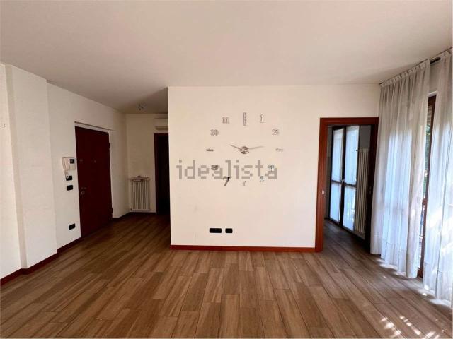 Appartamento in vendita a La Colombara, Voghera