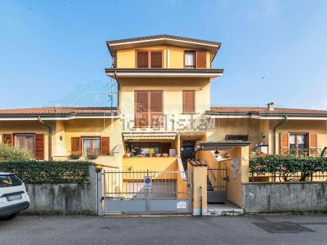 Appartamento in vendita a Lainate, Lombardia