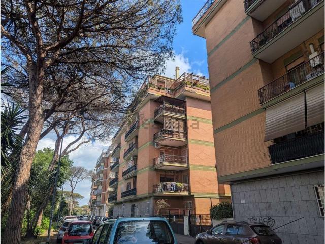 Appartamento in vendita a Lido di Ostia, Roma Capitale