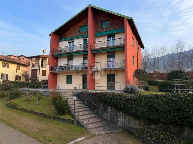 Appartamento in vendita a Carenno, Lecco