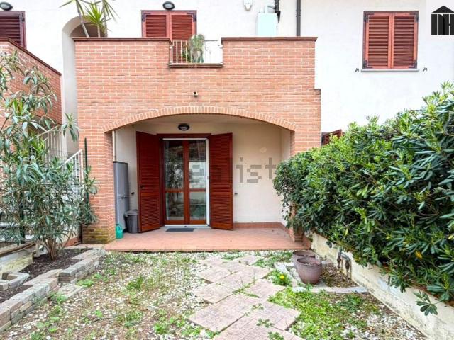 Appartamento in vendita a Santa Maria A Monte, Toscana
