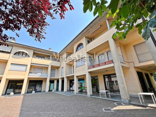 Appartamento in vendita a Sulbiate, Lombardia