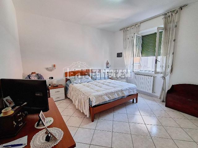 Appartamento in vendita a Lainate, Milano