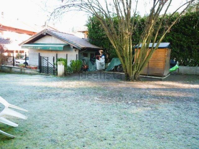 Appartamento in vendita a Vergiate, Lombardia