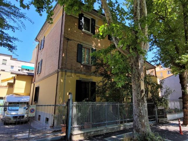 Appartamento in vendita a Casalecchio di Reno, Bologna