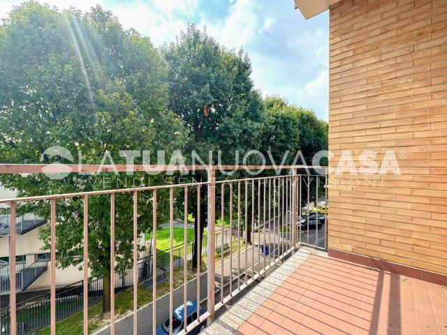 Appartamento in vendita a Bareggio, Milano