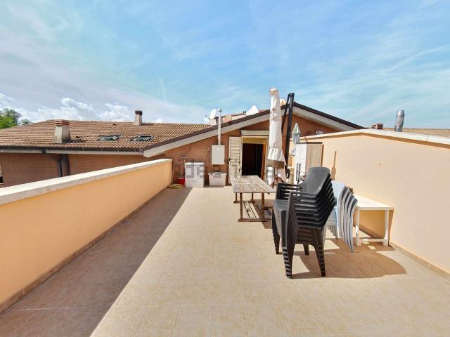 Attico in vendita a Villa Vitali, Marche