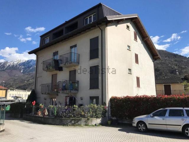 Appartamento in vendita a Morbegno, Lombardia