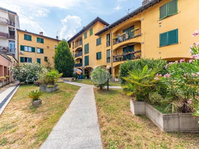 Appartamento in vendita a Uboldo, Lombardia