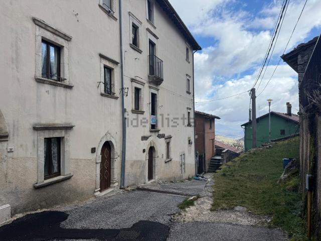 Appartamento in vendita a Tagliacozzo, Abruzzo