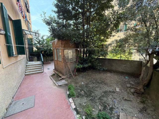 Appartamento in vendita a Centro Est, Serra Riccò