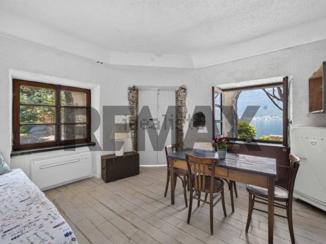 Appartamento in vendita a Mandello Del Lario, Lombardia