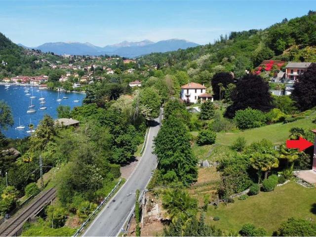 Appartamento in vendita a Comunità Montana Valli del Verbano, Castelveccana