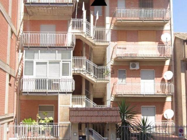 Appartamento in vendita a Valguarnera Caropepe, Enna