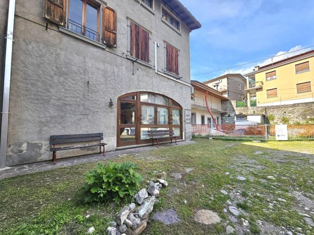 Appartamento in vendita a Comunità montana del Sebino bresciano, Sale Marasino
