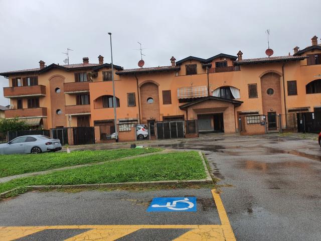 Appartamento in vendita a Caselle Lurani, Lombardia