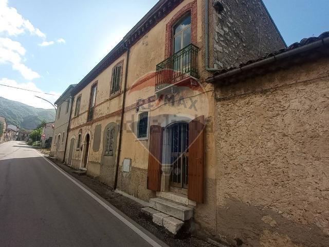 Appartamento in vendita a Campochiaro, Molise