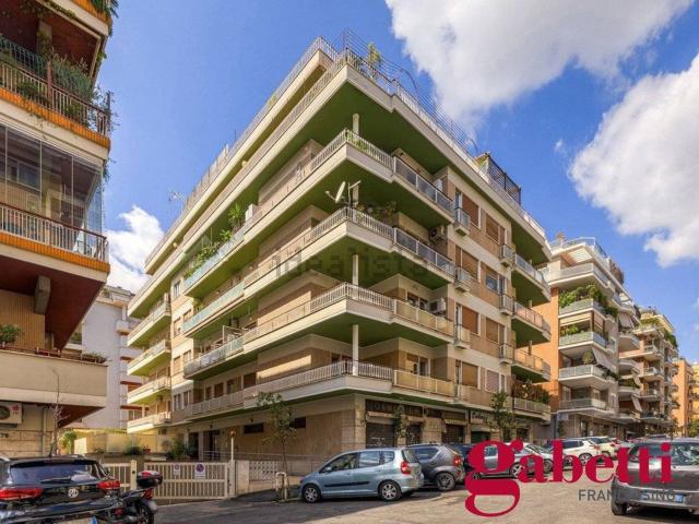 Appartamento in vendita a Balduina, Roma