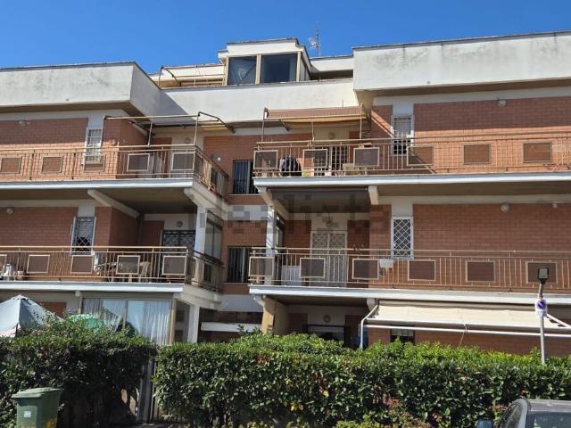 Appartamento in vendita a Centro Regina, Ardea