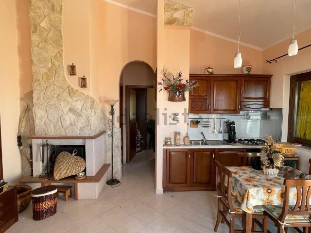 Appartamento in vendita a Lenola, Lazio