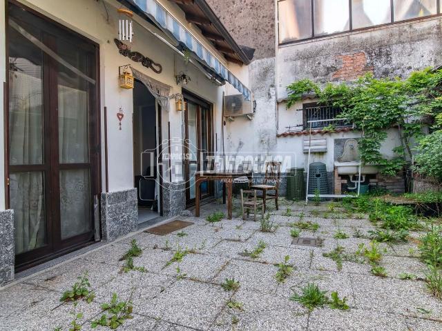Appartamento in vendita a Gorla Maggiore, Lombardia