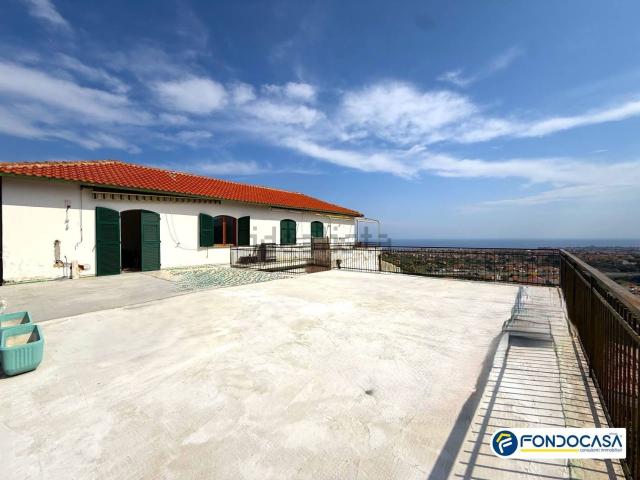 Appartamento in vendita a Loano, Liguria