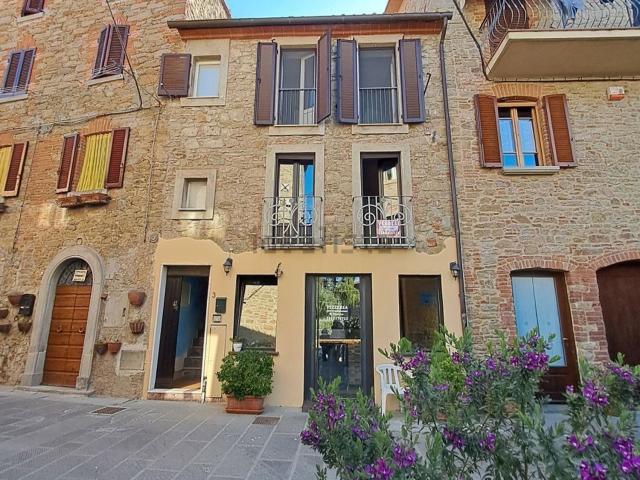Appartamento in vendita a Tuoro Sul Trasimeno, Umbria