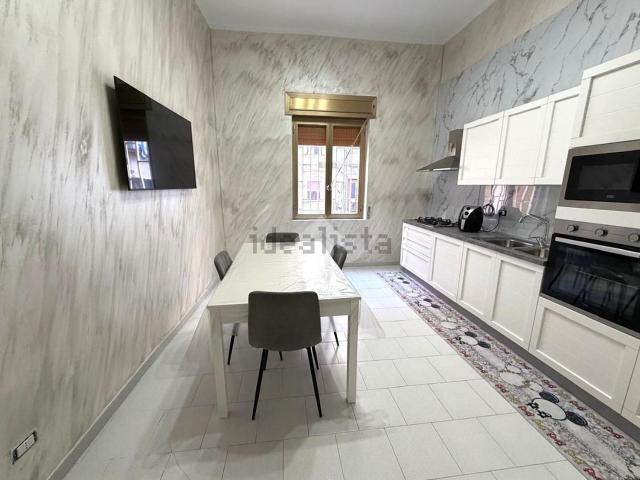 Appartamento in vendita a Portici, Campania