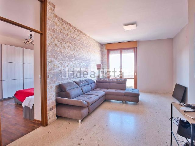 Appartamento in vendita a Porta Torino, Vercelli