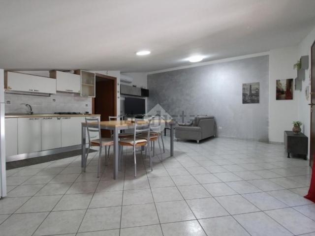 Appartamento in vendita a Bellante Stazione, Bellante
