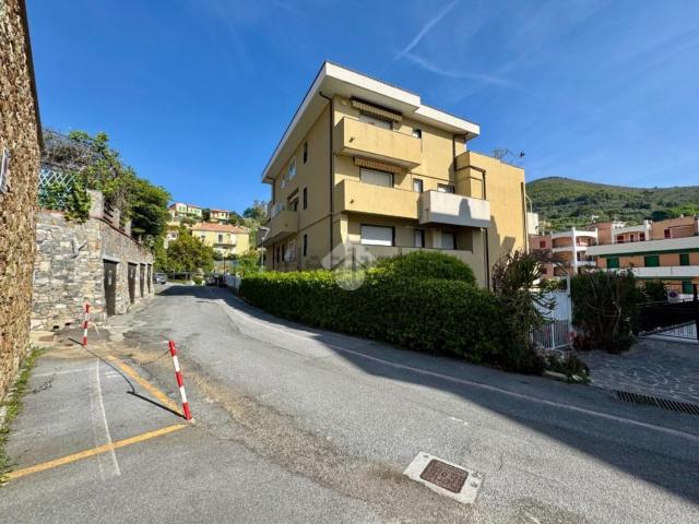 Appartamento in vendita a Spotorno, Liguria