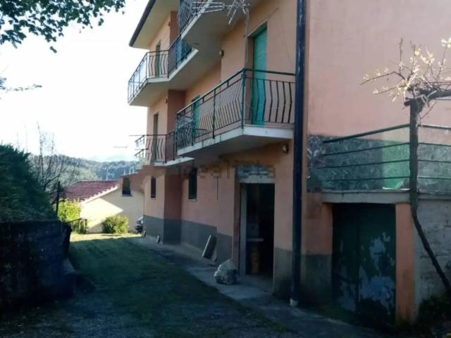 Appartamento in vendita a Carro, Liguria