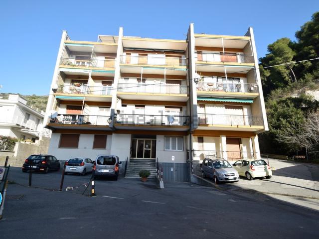 Appartamento in vendita a Spotorno, Liguria