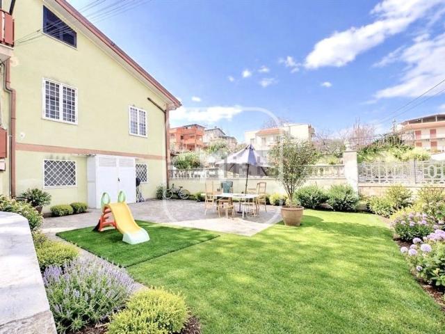 Appartamento in vendita a Valle Castiglione, Roma Capitale