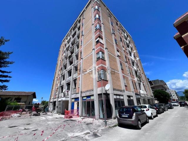 Appartamento in vendita a Frosinone, Lazio