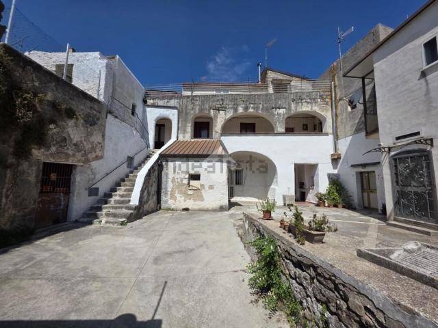Appartamento in vendita a Durazzano, Campania