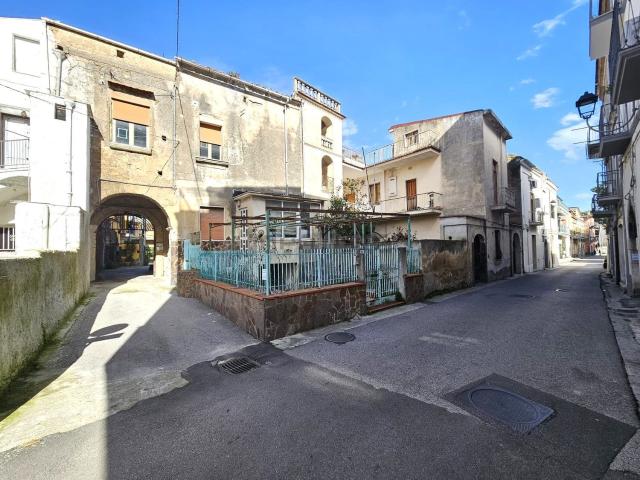 Appartamento in vendita a Roccapiemonte, Campania