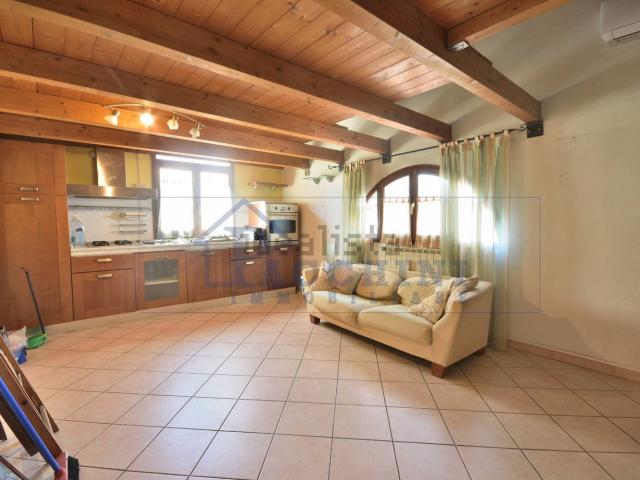 Appartamento in vendita a Cascina, Toscana