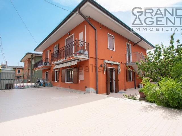 Appartamento in vendita a Villafranca Di Verona, Veneto