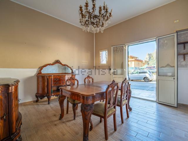Appartamento in vendita a Sferracavallo, Palermo