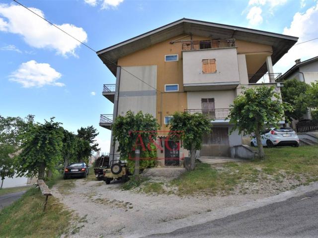 Appartamento in vendita a Montefalcone Appennino, Fermo