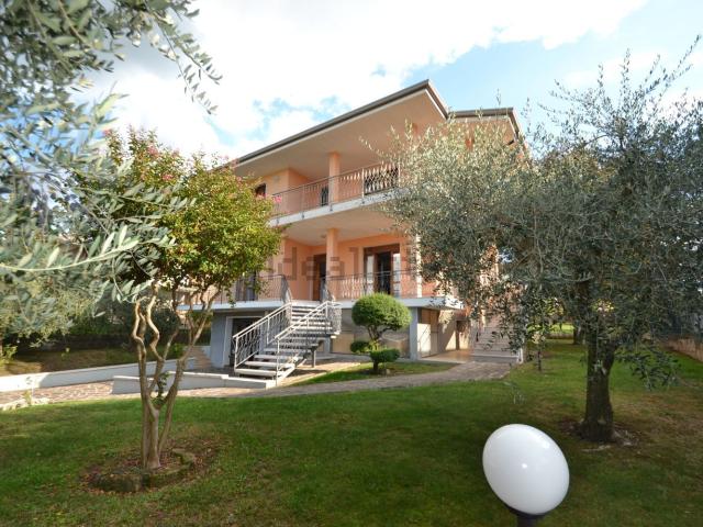 Appartamento in vendita a Sandrà, Castelnuovo del Garda