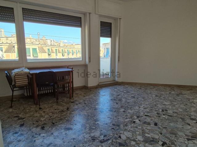 Attico in vendita a Sampierdarena, Serra Riccò