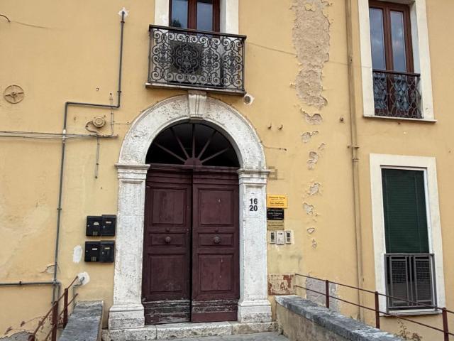 Appartamento in vendita a Isola Del Liri E Superiore, Lazio