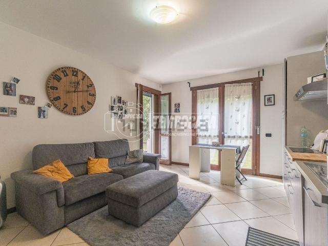 Appartamento in vendita a Cisliano, Lombardia