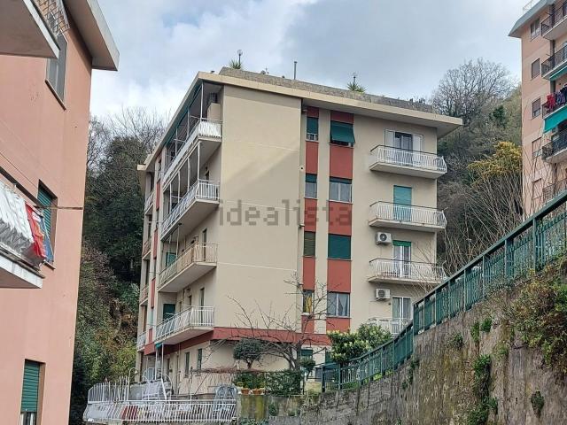 Appartamento in vendita a Val Polcevera, Serra Riccò