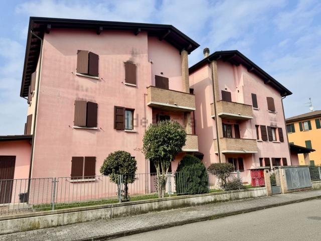 Appartamento in vendita a San Secondo Parmense, Reggio Emilia