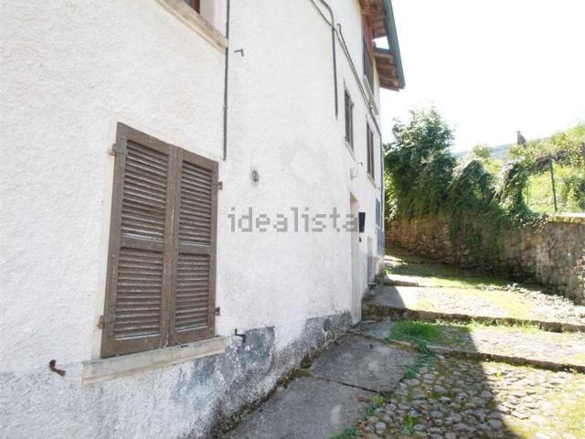 Appartamento in vendita a Sant'omobono Imagna, Lombardia