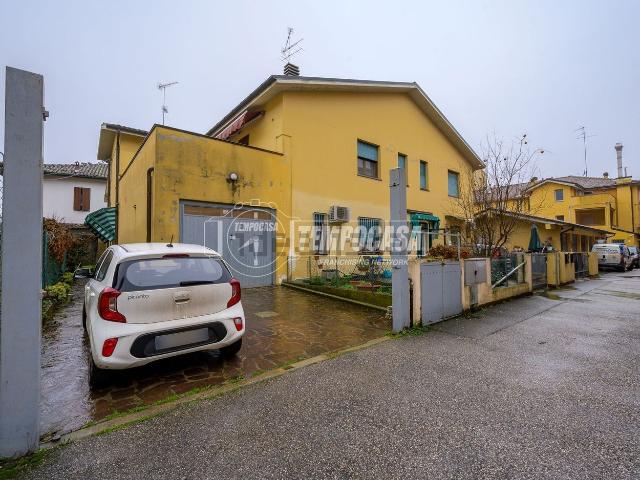 Appartamento in vendita a Molinella, Reggio Emilia