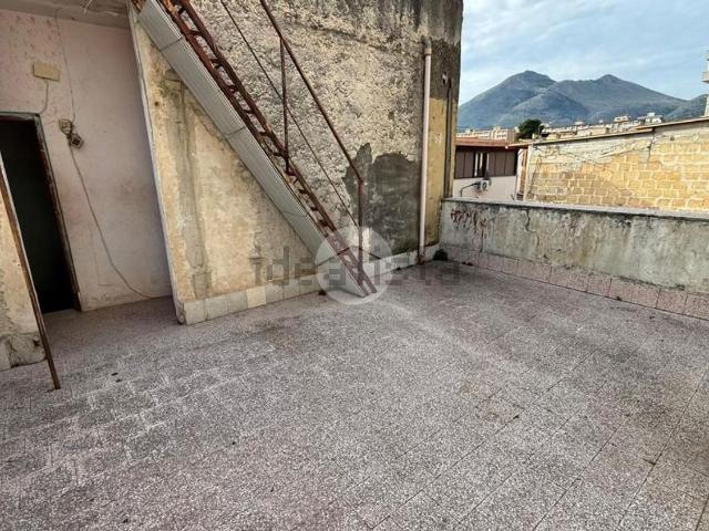 Appartamento in vendita a V Circoscrizione, Palermo